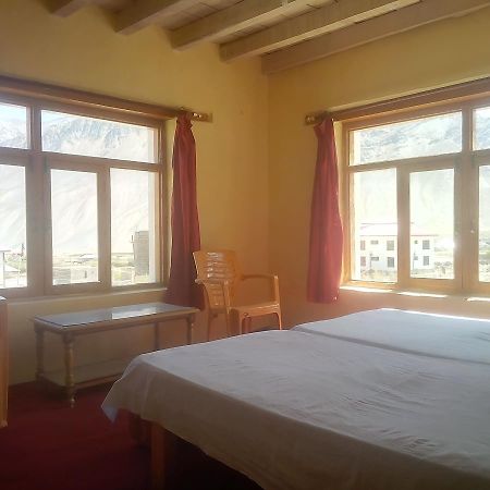 Hotel Rigyal Padam Esterno foto