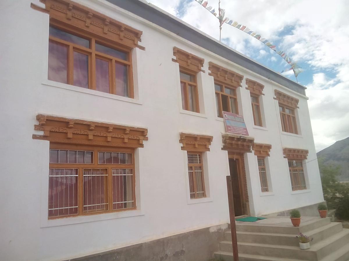 Hotel Rigyal Padam Esterno foto