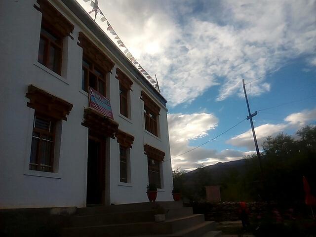 Hotel Rigyal Padam Esterno foto